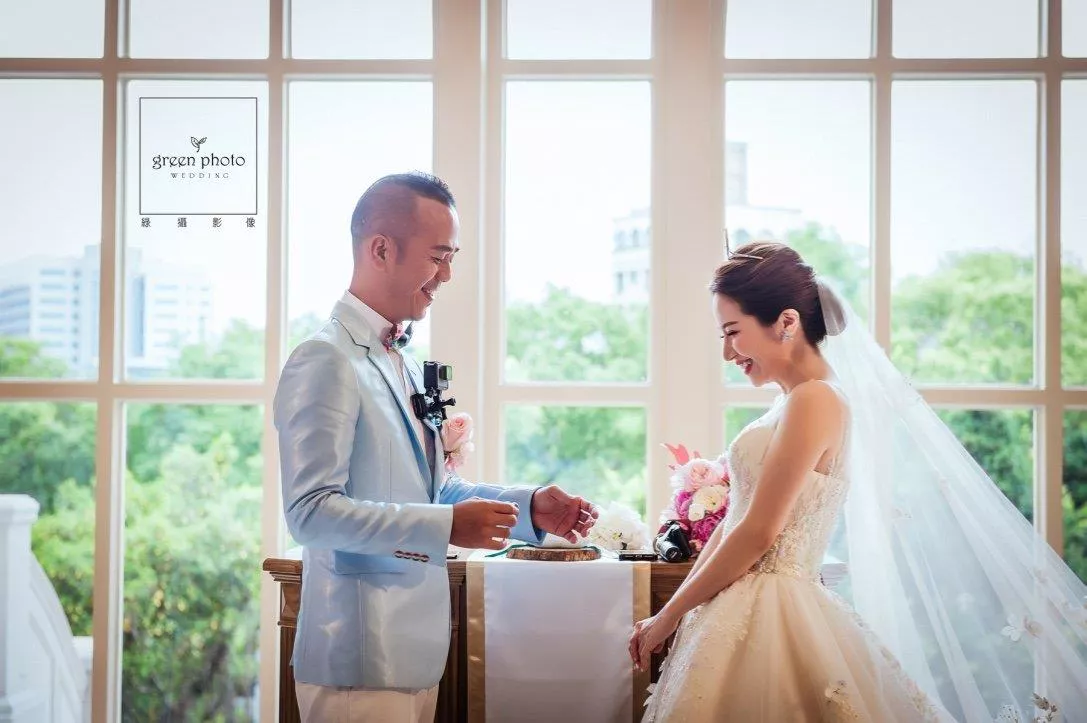 thumb_20_1024-DIONNEBEAUTYBRIDALS