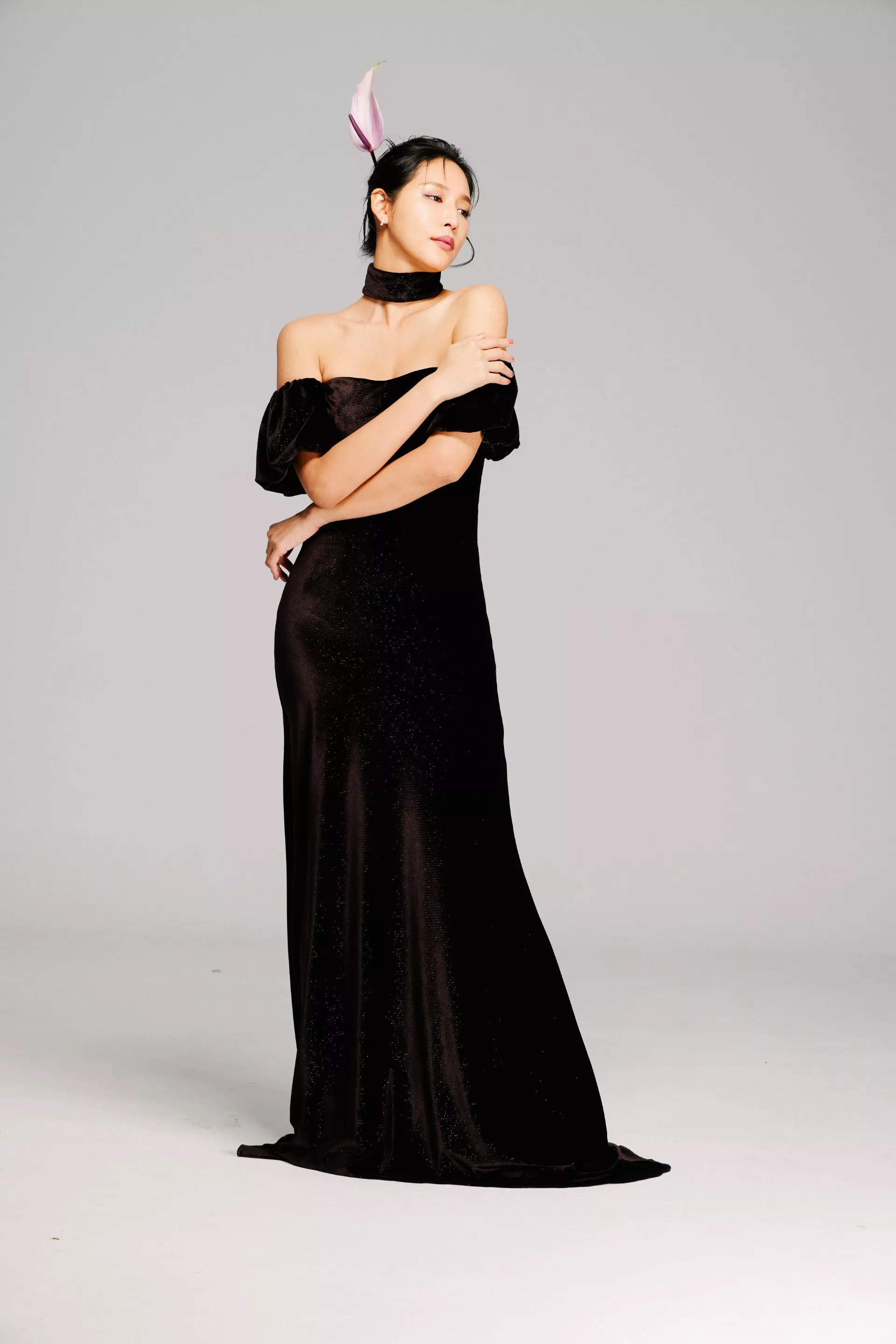 平口微光閃亮絨布有袖加領晚禮服-1-2024Collection